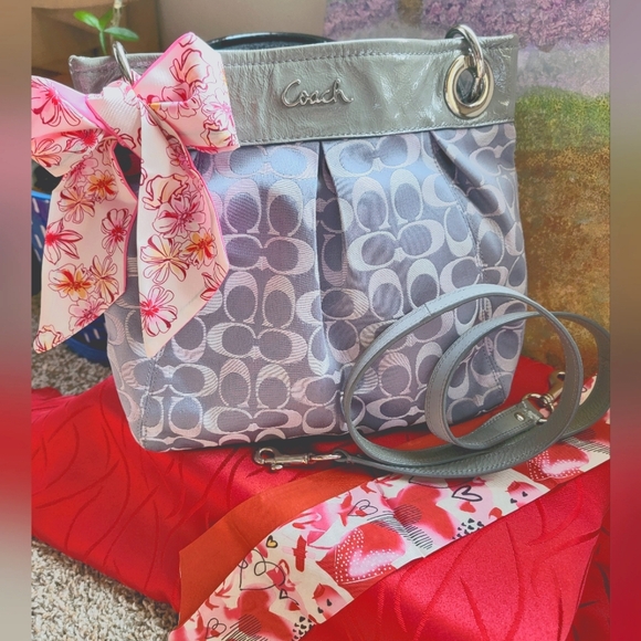 Coach Handbags - Coach Purse. Grey Coach Ashley